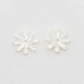 Perles de fleurs en nacre naturelle avec trou central pour accessoires bijoux DIY - Fleur de Marguerite (10mm)