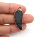 Pendentif en pierre naturelle en forme d'aile avec bordure dorée pour bijoux faits main - Pierre Flash (Labradorite)
