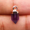 Gefacetteerde paarse kristallen zeshoekige hanger met roségoud vergulde metalen kap - Amethist