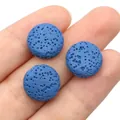 Perle tonde piatte in pietra lavica blu con trama porosa per gioielli fai-da-te - 12 mm (spessore 6 mm) / N. 6 (Blu)