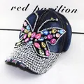 Berretto in denim blu scuro con farfalla di strass colorati e tesa di cristalli - Farfalla Strass Colorata Stile Blu Scuro / Blu scuro