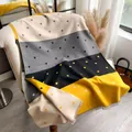 Color-block heart pattern reversible cashmere-feel scarf with elegant fringe trim - Black Yellow