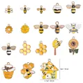 Set de 18 dijes de abeja y panal en aleación para joyería DIY en color amarillo y oro - Todas las Variedades Incluidas