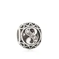 Charm in argento con numero 8, cristalli brillanti e cuori traforati laterali - Numero 8