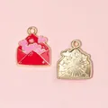 Colgantes de sobre con corazón rosa para pulseras DIY con esmalte rojo y oro - Sobre con Corazón Rojo