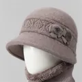 Conjunto de invierno para mujer con gorro de punto y bufanda en color rosa oscuro - Solo Gorro / Caqui