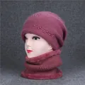 Set berretto e sciarpa in maglia rosa scuro per anziane con perline e fodera in pile - Set Cappello e Scaldacollo / Rosa Antico (Set Berretto e Scaldacollo)