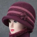 Conjunto de gorro y bufanda de punto violeta oscuro con forro polar cálido para mujer - Sombrero individual / Malva
