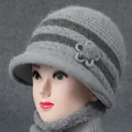 Conjunto de gorro y bufanda de punto gris claro con flores y forro polar para mujer - Sombrero individual / Gris