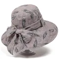 Foldable light grey sun hat with blue feather prints and a large side bow detail - M / Gray
