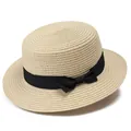 Sombrero de paja beige de copa plana con cinta negra para protección solar de verano chic - Adulto / Beige