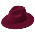 Detalle de sombrero fedora de lana burdeos con ala ancha y corona estructurada - M (56-58cm) / Burdeos