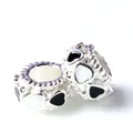 Set de dos cuentas de plata con corazones de esmalte blanco y negro y bordes para pulseras - Negro y Blanco