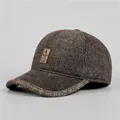 Herren Winter-Baseballkappe mit Ohrenschutz und dickem Fleecefutter in Braungrau - Verstellbar / Kaffeebraun