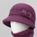 Conjunto de gorro y bufanda de punto morado para mujeres mayores con flores y forro térmico - Malva / Solo Gorro