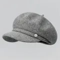 Cappello newsboy in lana grigia con bottone metallico argentato da donna - M / Grigio