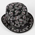 Detalle de sombrero de copa negro con calaveras blancas impresas y purpurina roja - M(56-58cm) / Estampado Calavera (Color 2)