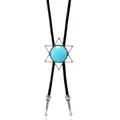 Detail eines Western Bolo Tie mit Sternrahmen, blauem Türkis und gravierten Metallspitzen - Hexagramm Türkis / Stern (Schwarze Kordel)