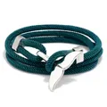 Détail d'un bracelet multi-tours en corde vert foncé avec fermoir queue de baleine argenté - Corde Vert Foncé + Queue de Poisson Blanche