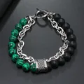 Dettaglio del bracciale da uomo con perline di occhio di tigre e catena cubana in argento - Catena di Giuntura Malachite (Stile 6) / 21cm