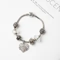 Bracelet chaîne serpent argentée avec breloque cœur Grandma et pendentifs couronne vintage - GRAND-MÈRE Blanc