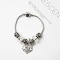 Bracelet maille serpent argenté avec cristaux, perle couronne et charm coeur MOM - MAMAN Blanc