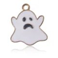 Pendentif fantôme mignon en émail blanc avec visage triste et finition en métal doré - Style Fantôme Blanc KC Gold
