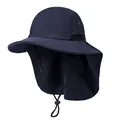 Dettaglio cappello da sole blu navy con tesa larga, protezione collo e rete traspirante - M / Blu navy