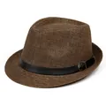 Detalle de sombrero de paja marrón con tejido de damero y cinturón de cuero negro - Café