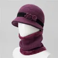 Detalle de conjunto de gorro y bufanda de punto de invierno con forro de felpa suave - Púrpura Polvoriento (Gorro Y Calentador De Cuello)