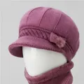 Set cappello in maglia viola invernale con visiera e scaldacollo per le mamme - Solo Cappello / Rosa Antico