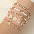 Boheemse vijfdelige goud-witte kralenarmbandset met madeliefjes- en parelhanger-details - Vijfdelige Armbandset Gouden Schijf Strass Zonnebloem Stijl (Armband 1)