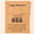 Collier doré chiffre des anges 666 avec cristaux brillants sur carte vintage - 666