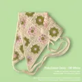 Foulard triangle au crochet fait main blanc cassé avec motif marguerite rose et vert - Taille unique / Marguerite Rose Vert - Blanc cassé