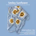 Bandana au crochet bleu avec motifs de tournesols blancs et visages souriants jaunes - Taille unique / Tournesol Souriant - Bleu