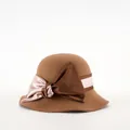 Elegante cappello cloche in lana marrone da donna con fiocco decorativo in raso - M (56-58cm) / Colore a contrasto / Color Block Cachi