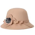 Wollfilz-Glockenhut für Damen in Kamelbraun mit Stoffblume und grauem Kunstfell-Pompon - M(56-58cm) / Khaki