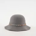 Cappello in feltro grigio scuro con nastro intrecciato colorato e perle decorative - M (56-58cm) / Cucitura Multicolore / Filo Arcobaleno Grigio