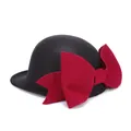 Chapeau cloche élégant en laine noire pour femmes avec un grand nœud bordeaux - Réglable / Noir