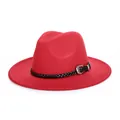 Klassieke rode wollen fedora hoed met zwarte gevlochten band en zilveren gesp - Verstelbaar / Rood