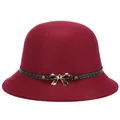 Elegante cappello cloche in lana bordeaux con nastro a pois e fiocco dorato - Regolabile / Borgogna