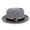 Elegante grijze wollen vilten fedora met stijlvol gouden bijen-embleem en lint - M (56-58cm) / Gemengd Grijs