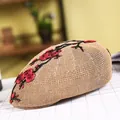 Baskenmütze aus Stroh mit roter Blumenstickerei und atmungsaktiver Textur in Beige - Pflaumen-Khaki