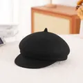 Klassische schwarze Wollbaske mit kurzer Krempe für Damen im Winter-Outdoor-Stil - Schwarz