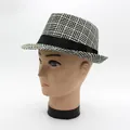 Cappello da sole classico con trama intrecciata bianca e nera e nastro in gros-grain - Nero+Bianco