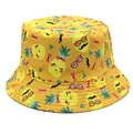 Détail du chapeau bob jaune avec motifs ananas rigolos et texture du tissu en gros plan - M(56-58cm) / Jaune