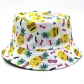 Détail du chapeau bob blanc avec motifs de pingouins drôles et imprimés d'ananas de dessin - M(56-58cm) / Blanc