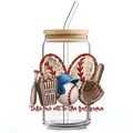 Détail d'un verre de 16oz avec couvercle en bambou et motif autocollant UV baseball - Style Take Me Out To The Ballgame (QT754-7)