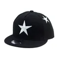 Gorra snapback negra para niños con estrellas bordadas blancas y visera plana - Ajustable / Negro