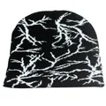 Bonnet noir classique avec motif jacquard éclair blanc pour la chaleur hivernale - Taille unique / Motif d'Éclair Blanc